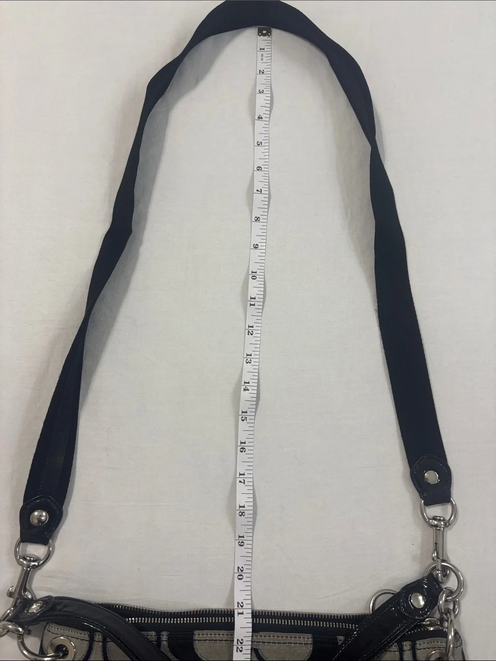 Coach Poppy Metallic Gray/Black Signature Hand/Shoulder Bag